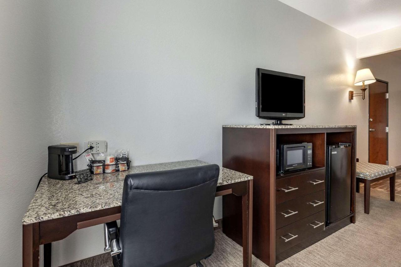 Comfort Inn & Suites Gatesville Near Fort Cavazos Esterno foto