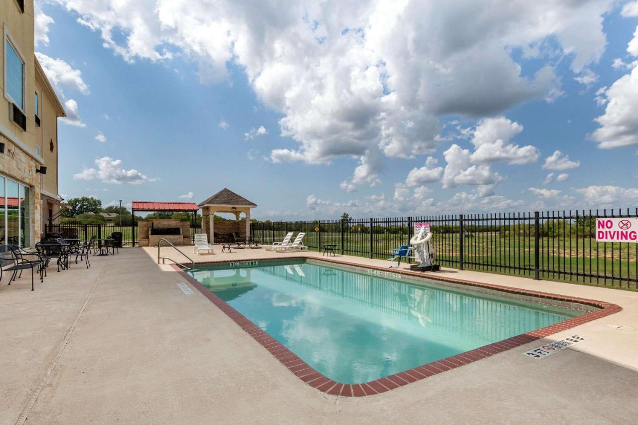 Comfort Inn & Suites Gatesville Near Fort Cavazos Esterno foto