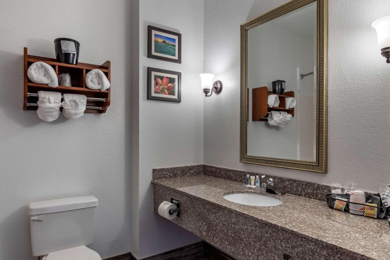 Comfort Inn & Suites Gatesville Near Fort Cavazos Esterno foto